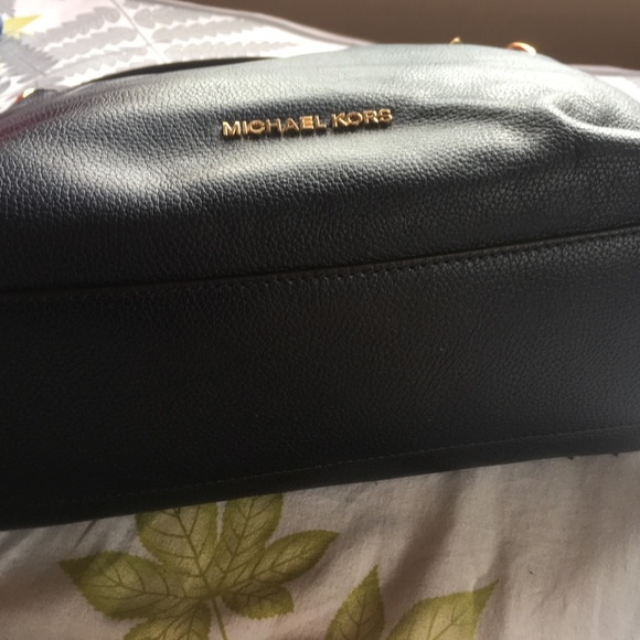 👜 Michael Kors Navy Blue Handbag 👜 - Picture 12 of 14